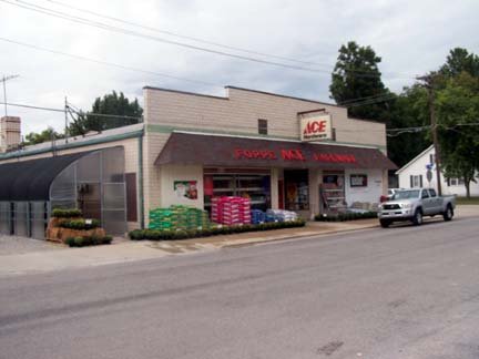 foppeacehardware2011_2.jpg