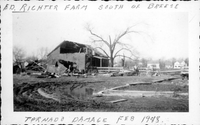 tornadodamage7.jpg