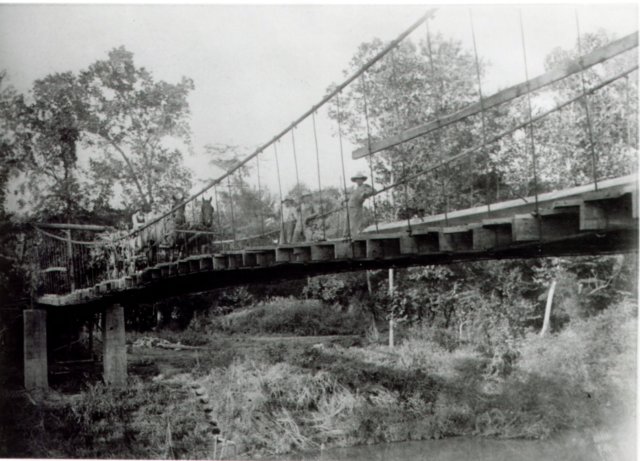 swingingbridge2.jpg