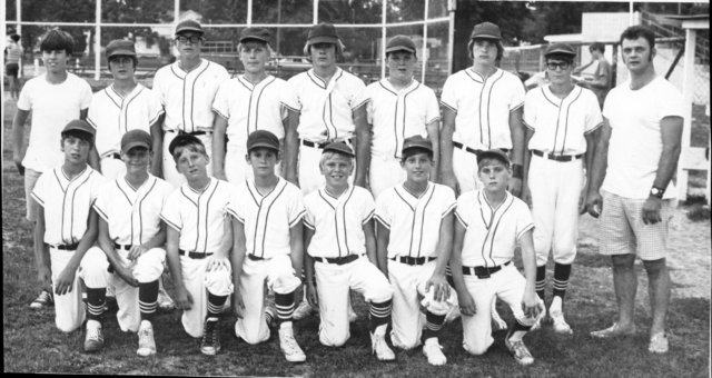 firedeptlittleleagueteam72.jpg