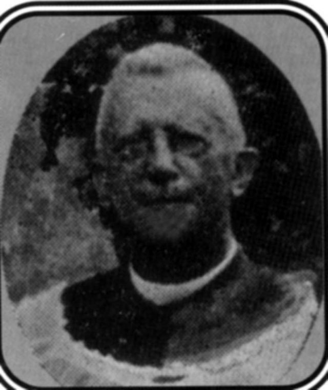 stdominicpastor2revjohnfmeifuss1910to1926.jpg