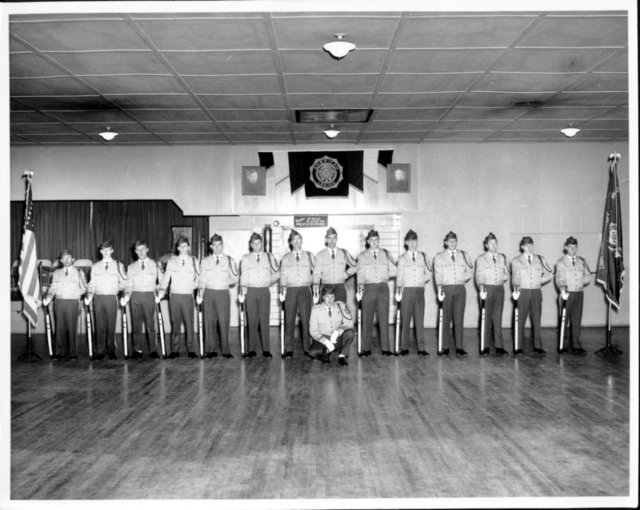 legiondrillteam19582.jpg